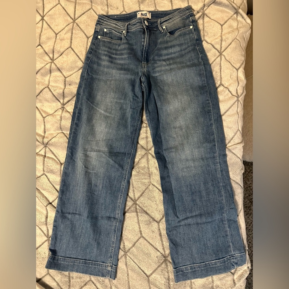 ***LIKE NEW*** PAIGE JEANS